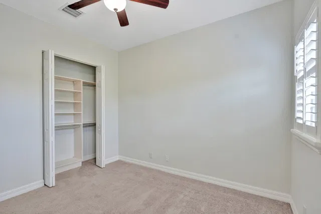 Canterbury Place Residence photo 38