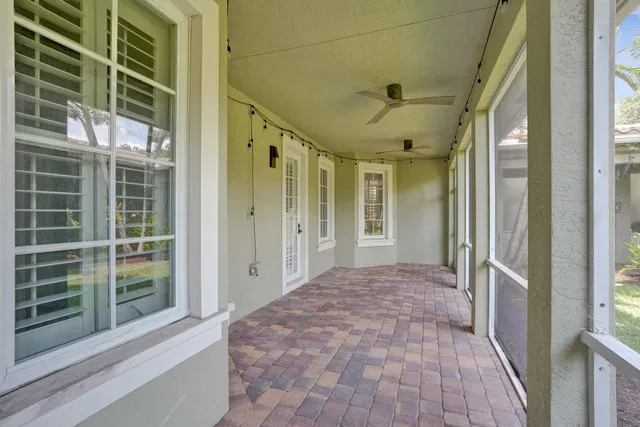 Canterbury Place Residence photo 56