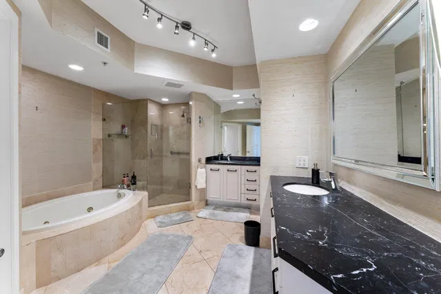 The Landmark Palm Beach Gardens Unit 603b photo 8