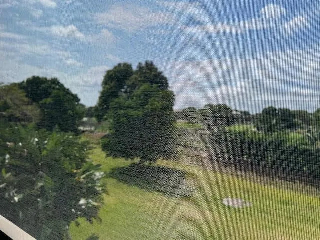 Unit 337 photo 2
