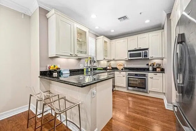 Magnolia Court Residence photo 4