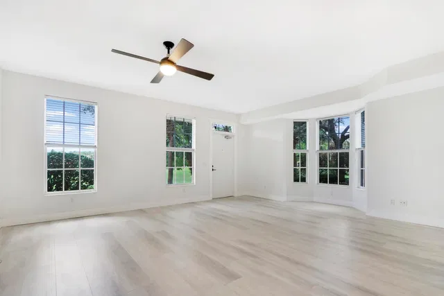 Charleston Court at Abacoa Residence photo 10