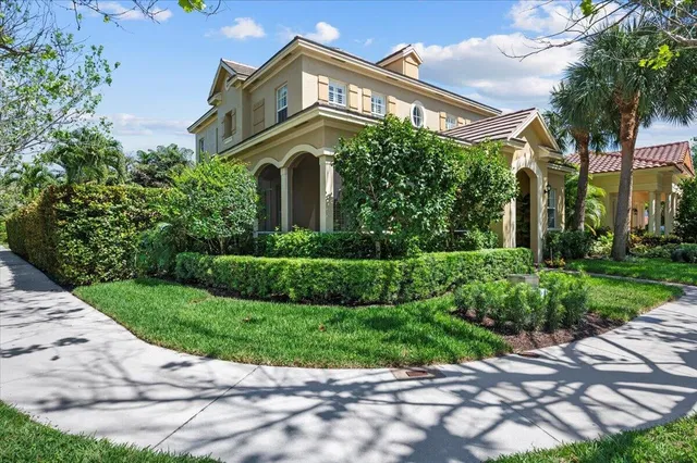 Canterbury Place Residence photo 4