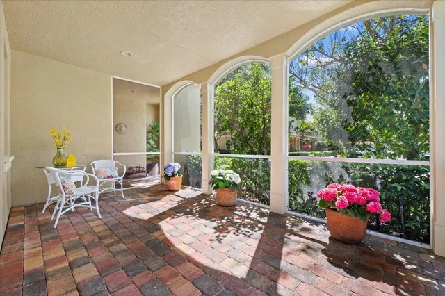 Canterbury Place Residence photo 6