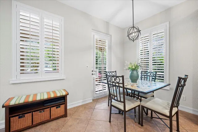 Canterbury Place Residence photo 18