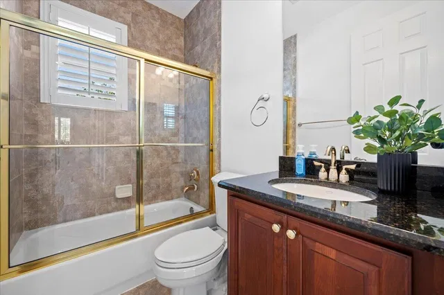 Canterbury Place Residence photo 30