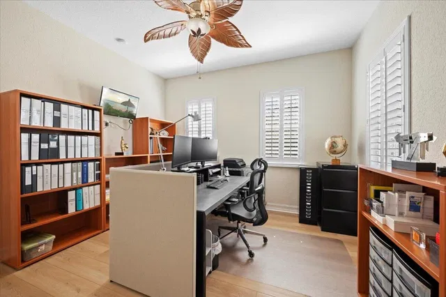 Canterbury Place Residence photo 33