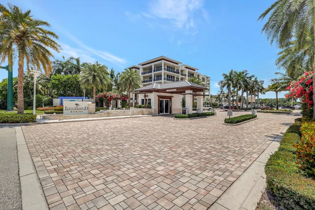 Azure Palm Beach Gardens Unit 503 photo 5