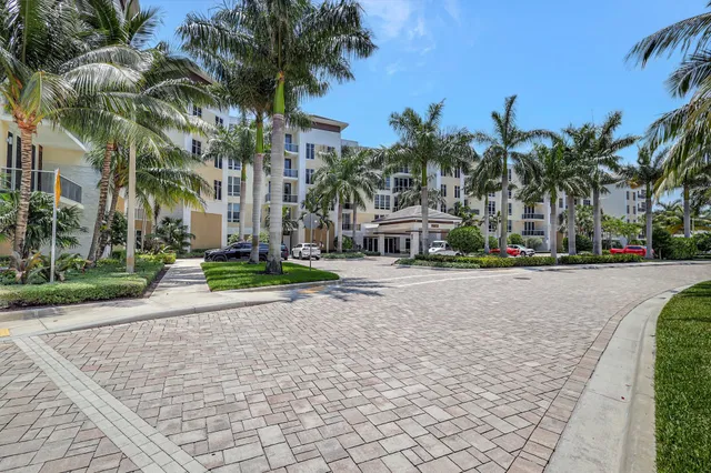 Azure Palm Beach Gardens Unit 503 photo 6