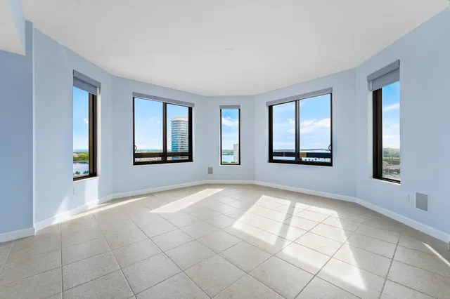 One City Plaza Unit 1105 photo 8