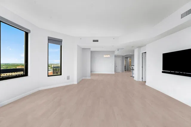 One City Plaza Unit 1105 photo 9