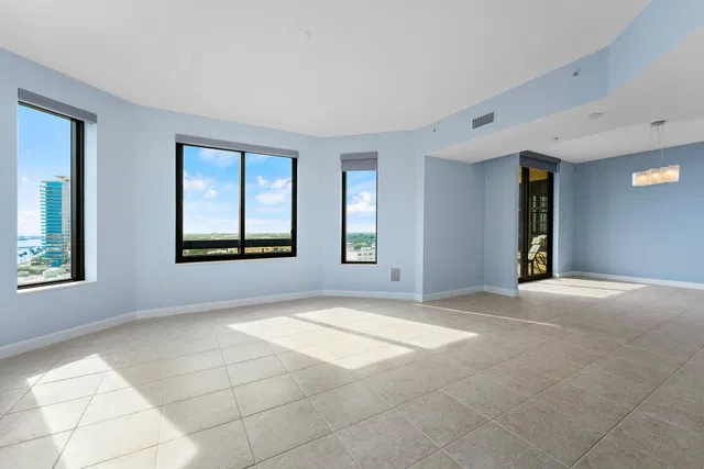 One City Plaza Unit 1105 photo 11