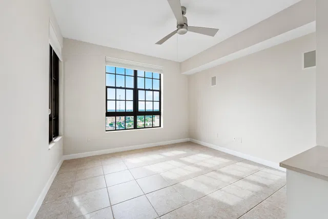 One City Plaza Unit 1105 photo 35