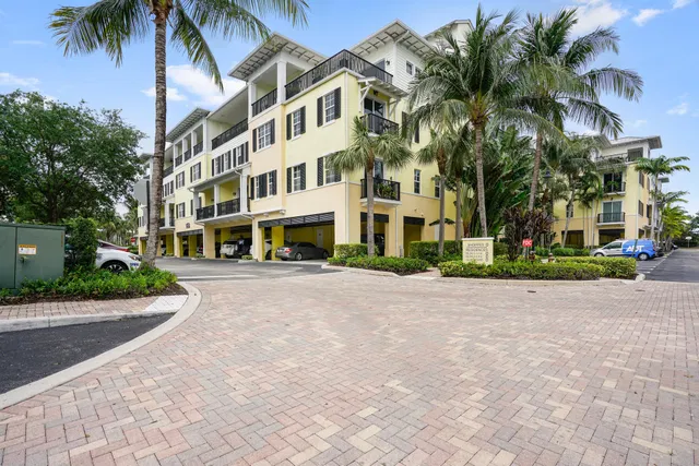 Latitude Delray Unit 206 photo 2