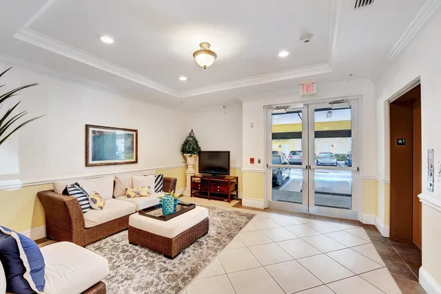 Latitude Delray Unit 206 photo 5