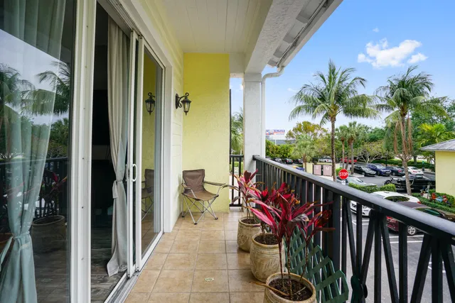 Latitude Delray Unit 206 photo 10