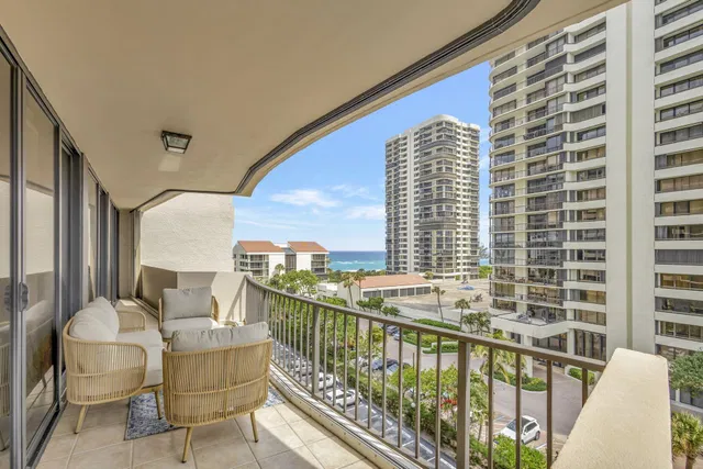 Singer Island Unit 604 photo 2