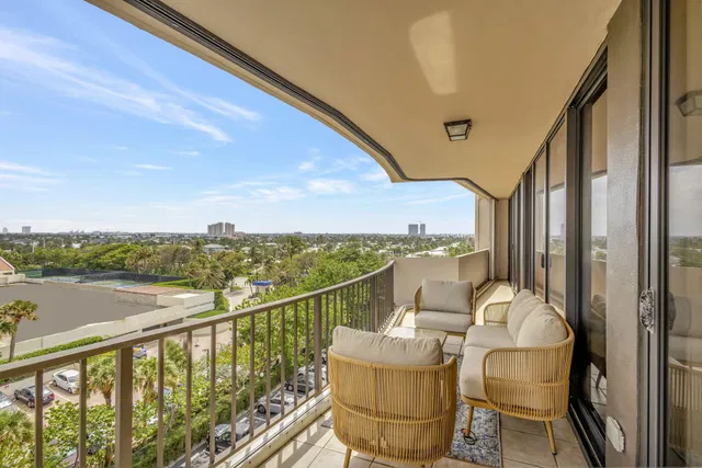 Singer Island Unit 604 photo 10