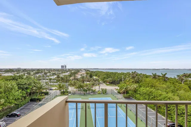 Singer Island Unit 604 photo 12