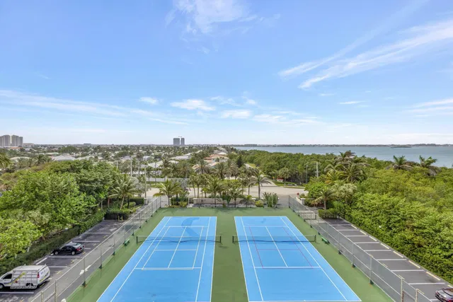 Singer Island Unit 604 photo 17