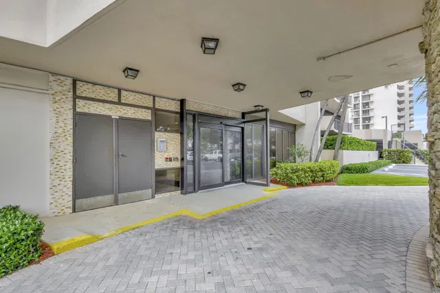 Singer Island Unit 604 photo 41
