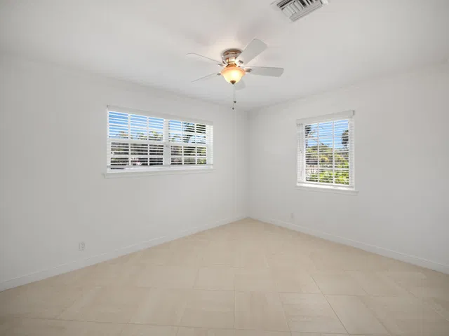SoSo West Palm Beach Residence photo 9