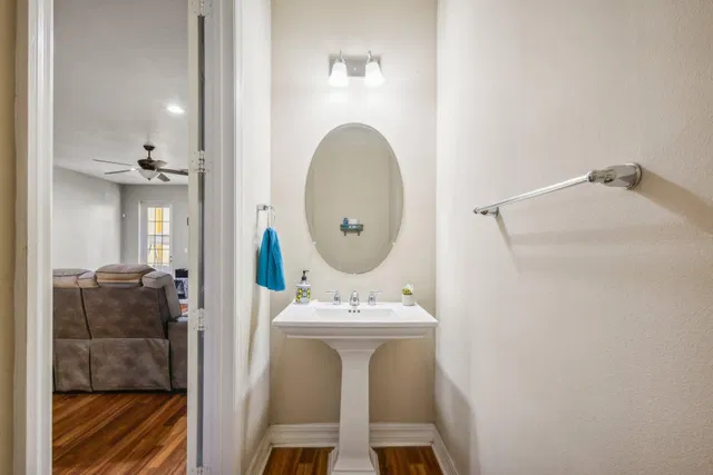 Canterbury Place Residence photo 12