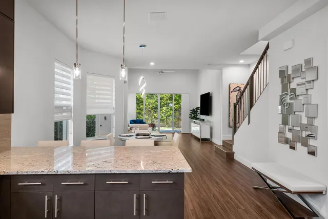Residences at Midtown Palm Beach Gardens Residence photo 9