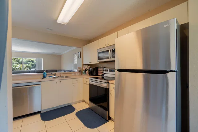  Residence photo 5