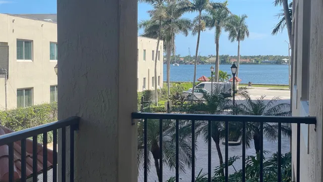 Flagler Pointe Unit 230 photo 9