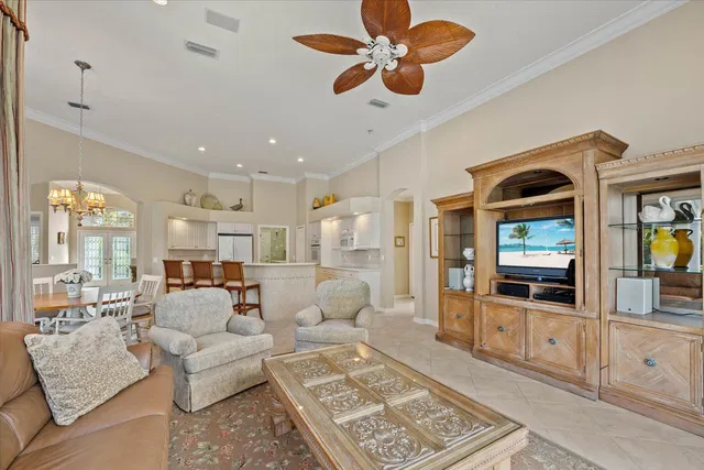Monarch Country Club Residence photo 7