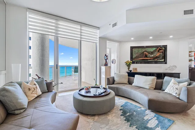 Beach Front at Singer Island Unit 605 photo 7