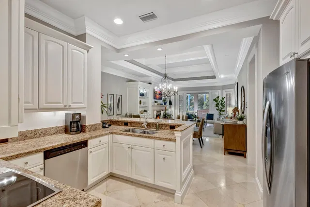 Trump National Jupiter Residence photo 31
