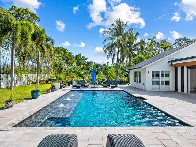 Boca Bath & Tennis Residence photo 5