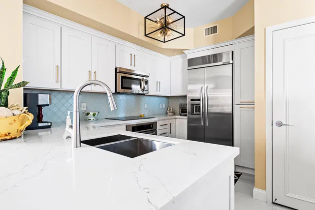 CityPlace South Tower Unit 1811 photo 6