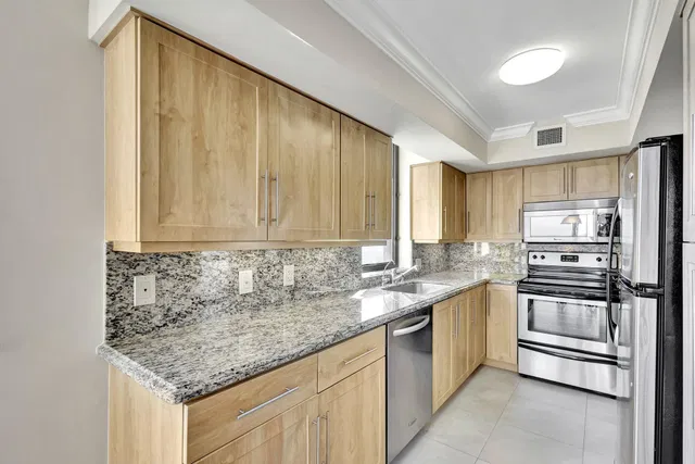 Eastpointe Singer Island Unit 14-A photo 2