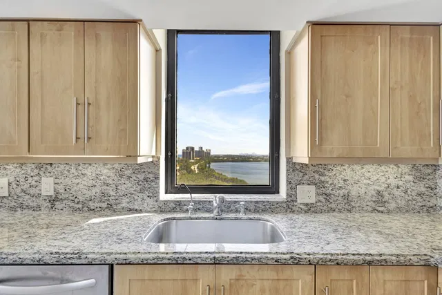 Eastpointe Singer Island Unit 14-A photo 9