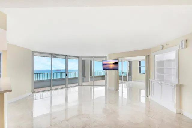 Corniche Singer Island Unit 1401 photo 3