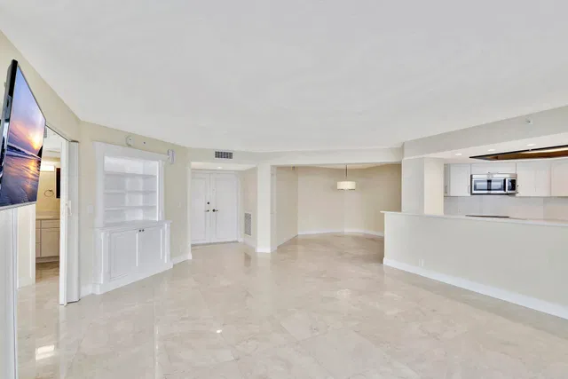 Corniche Singer Island Unit 1401 photo 4