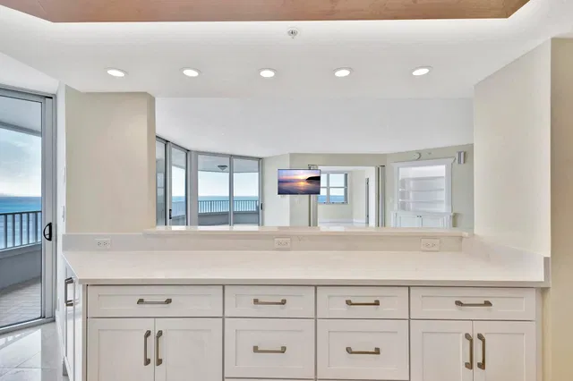 Corniche Singer Island Unit 1401 photo 8
