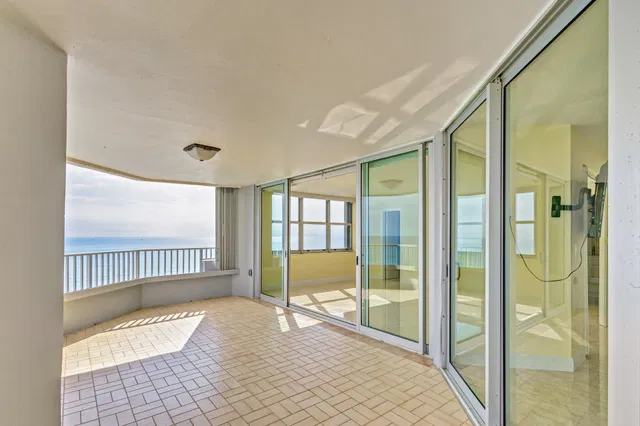 Corniche Singer Island Unit 1401 photo 24