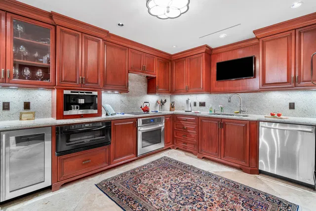 One Royal Palm Way Palm Beach Unit D1 photo 22