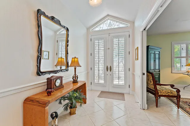 Monarch Country Club Residence photo 5