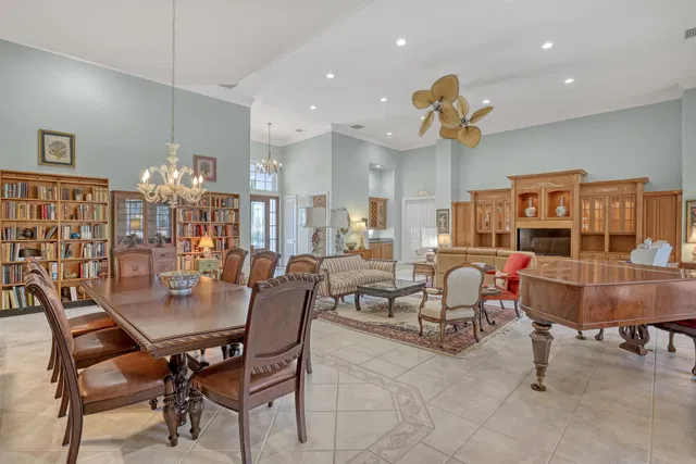 Willoughby Golf Club Residence photo 8