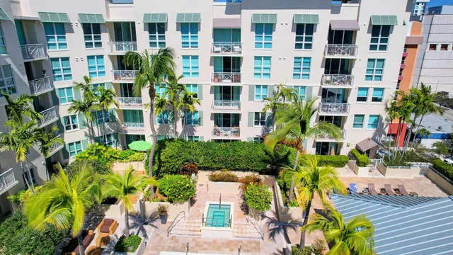 City Palms Unit 604 photo 3