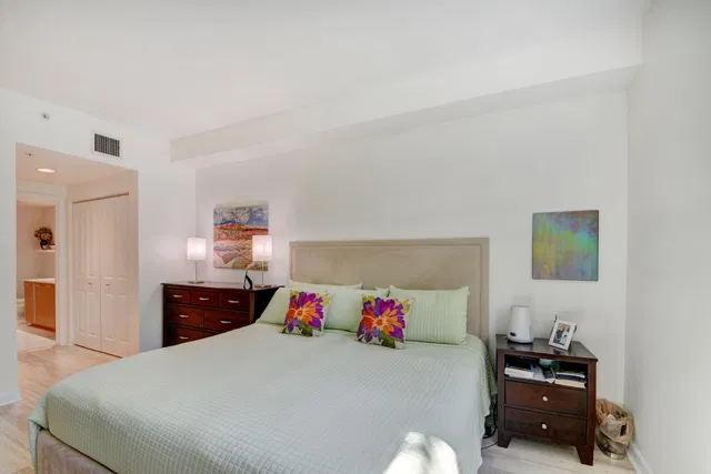 City Palms Unit 604 photo 17
