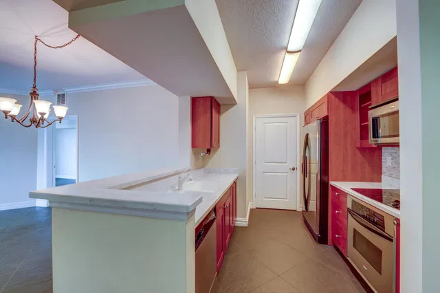 Harborage Yacht Club Unit 206 photo 4