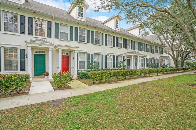Charleston Court at Abacoa Residence photo 4