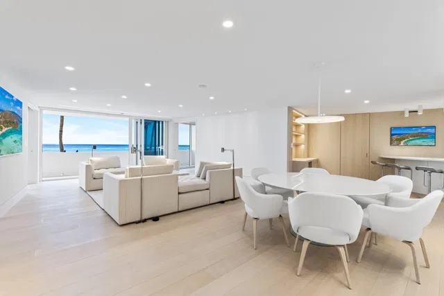 100 Sunrise Avenue #201