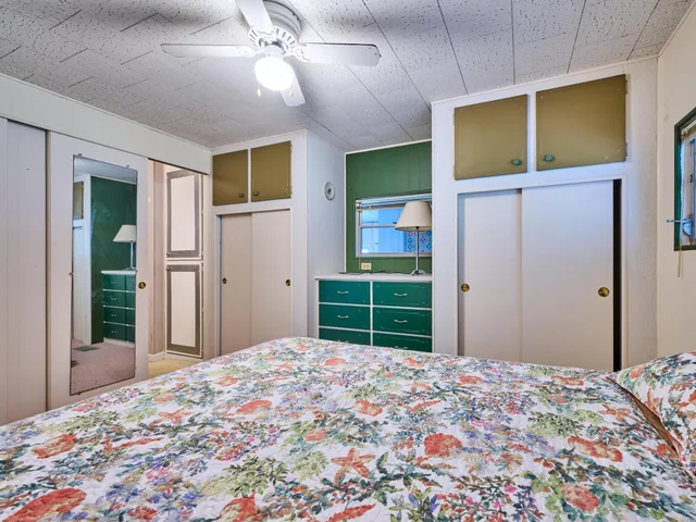 Unit 175 photo 26